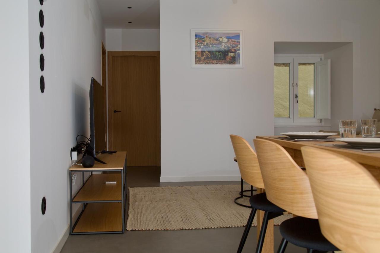 Suite 101 - 2 Bedroom Suite At Amando Perez Suites Ribadeo Esterno foto
