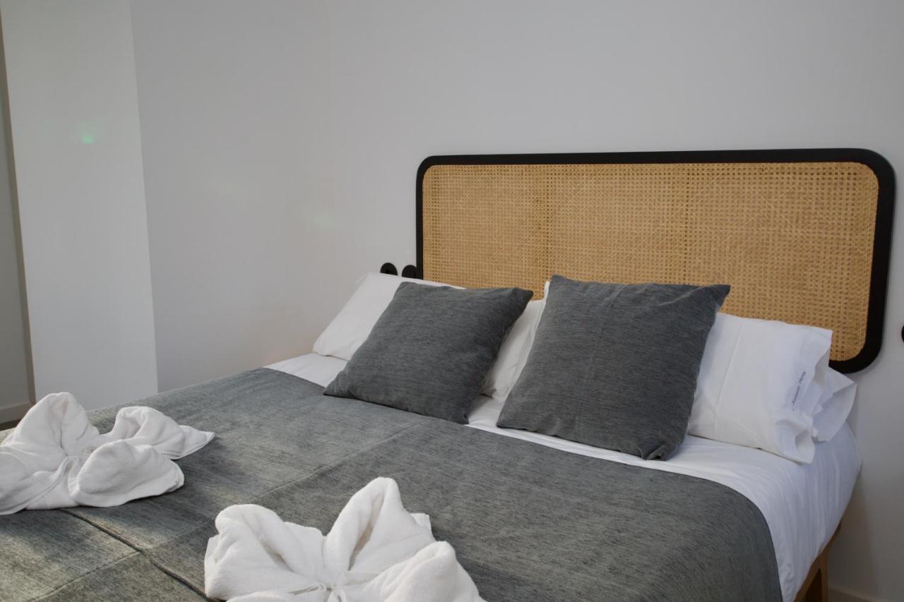 Suite 101 - 2 Bedroom Suite At Amando Perez Suites Ribadeo Esterno foto
